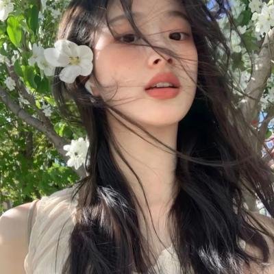 袖珍女仆小梅